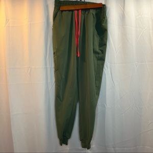 Figs Zamora Jogger Dark Olive
